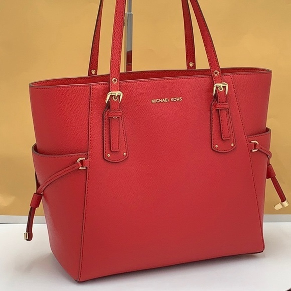 MICHAEL KORS Voyager East West Tote Crimson color - Picture 1 of 16